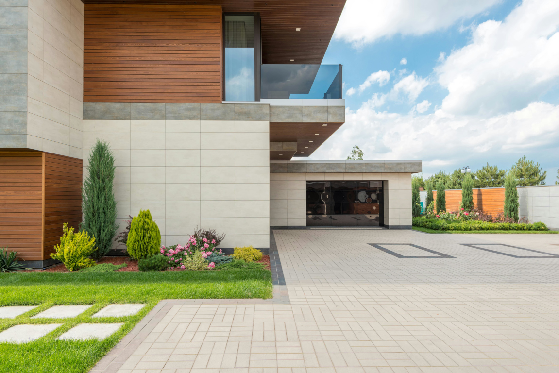Driveway Design Options That Enhance Your Home’s Exterior